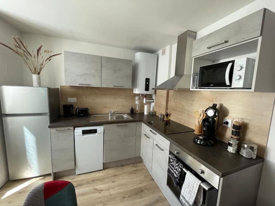 T2Entierement Renove Style Industriel Apartment Родез Екстериор снимка